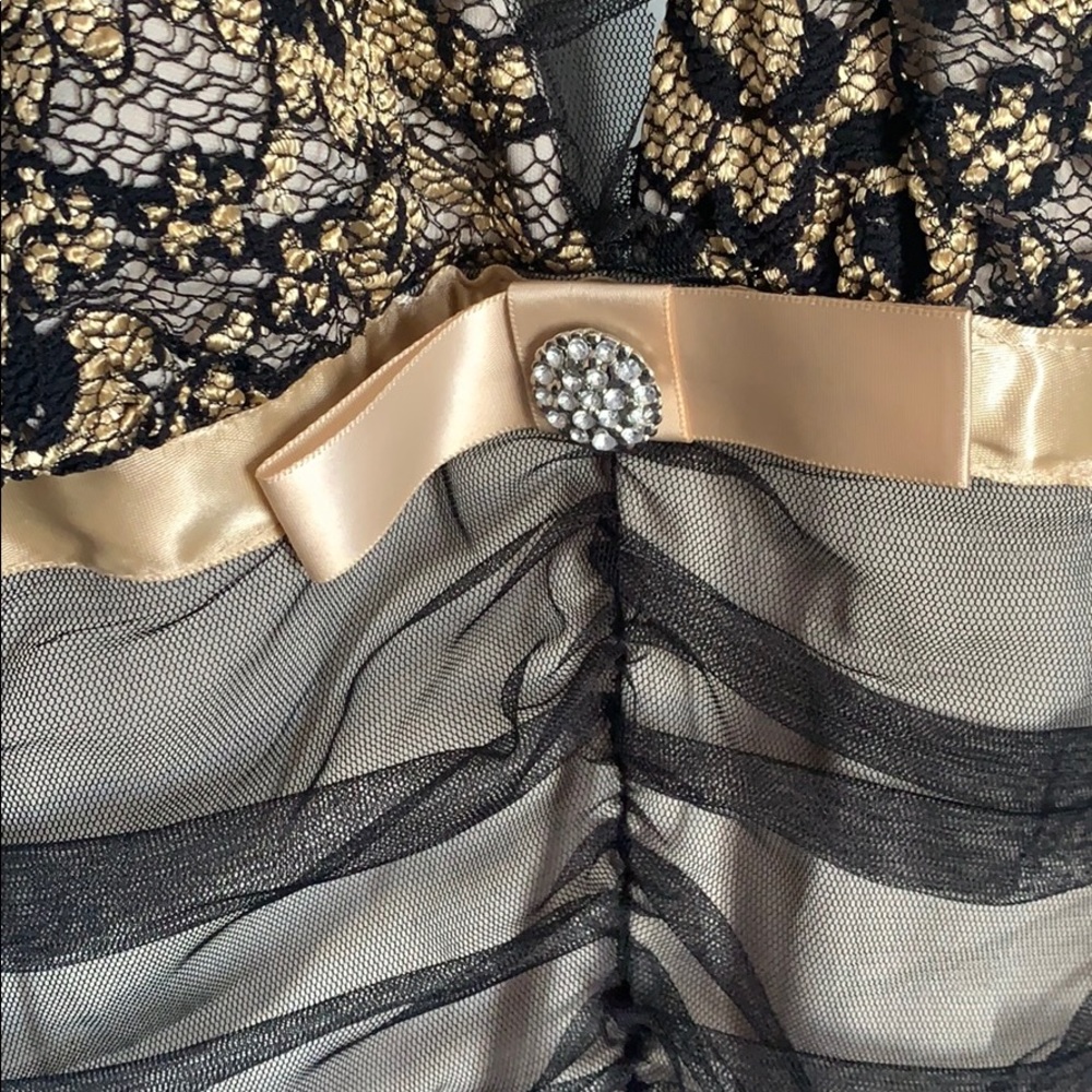 NWT! Black And Cream Evening Dress - Picture 2 of 6